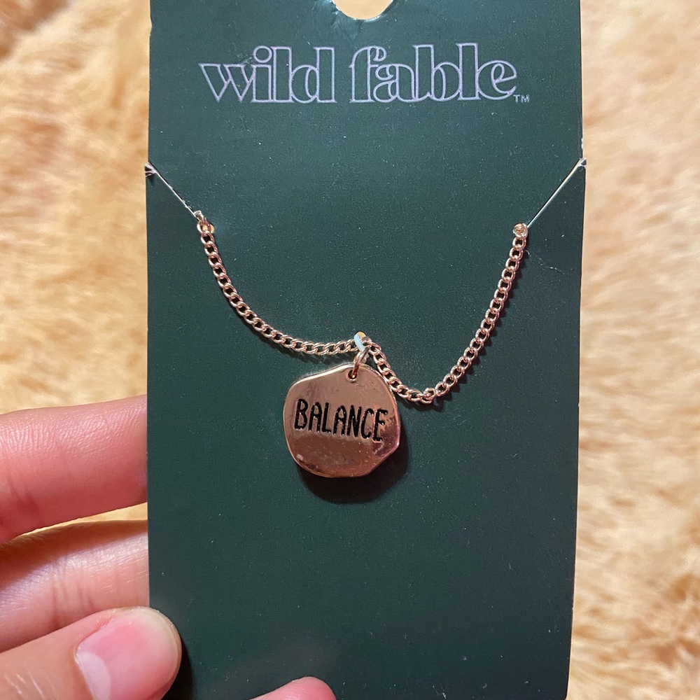 Balance necklace